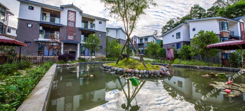 乐山峨眉半山合圣别院图片