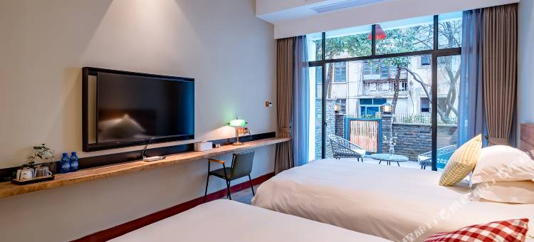 歙县芳华酒店(徽州古城店)图片