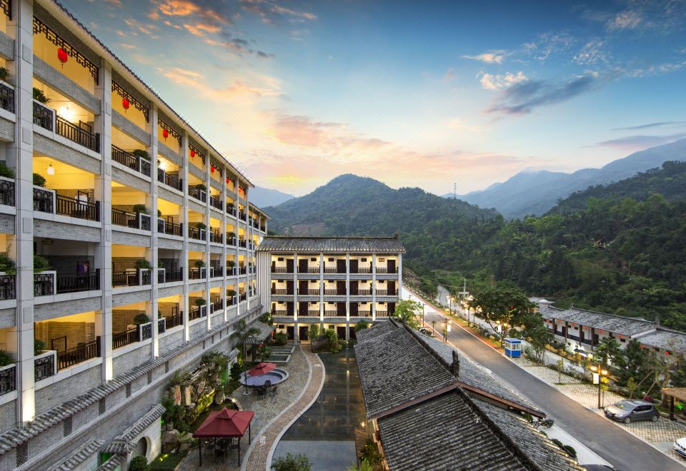 天露山无忧谷酒店外景图