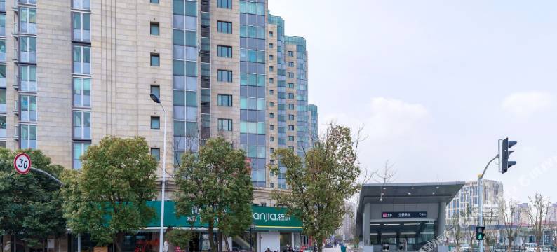 吉泰连锁酒店(上海华鹏路地铁站店)图片