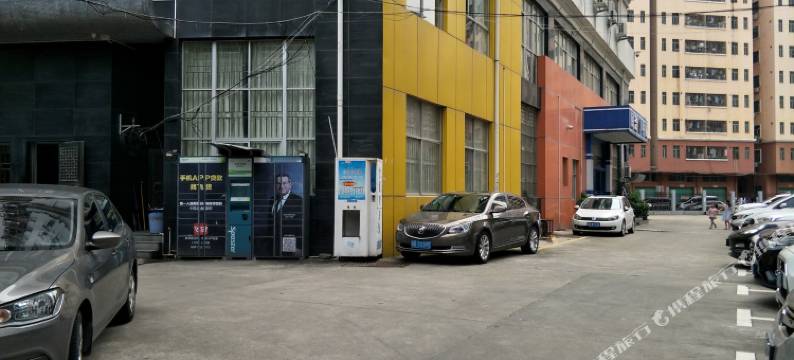 深圳夕阳下的小屋(4号店)图片