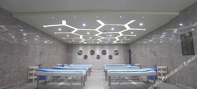 阳光温泉假日酒店(杜尔伯特店)图片