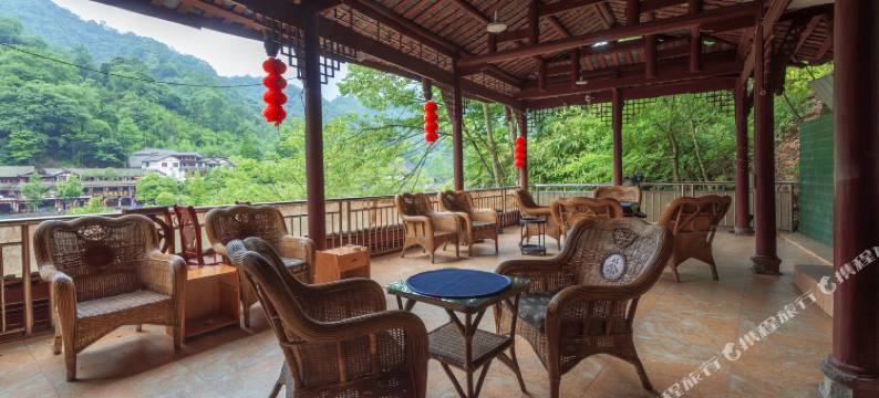 青城山大哥楠林园图片