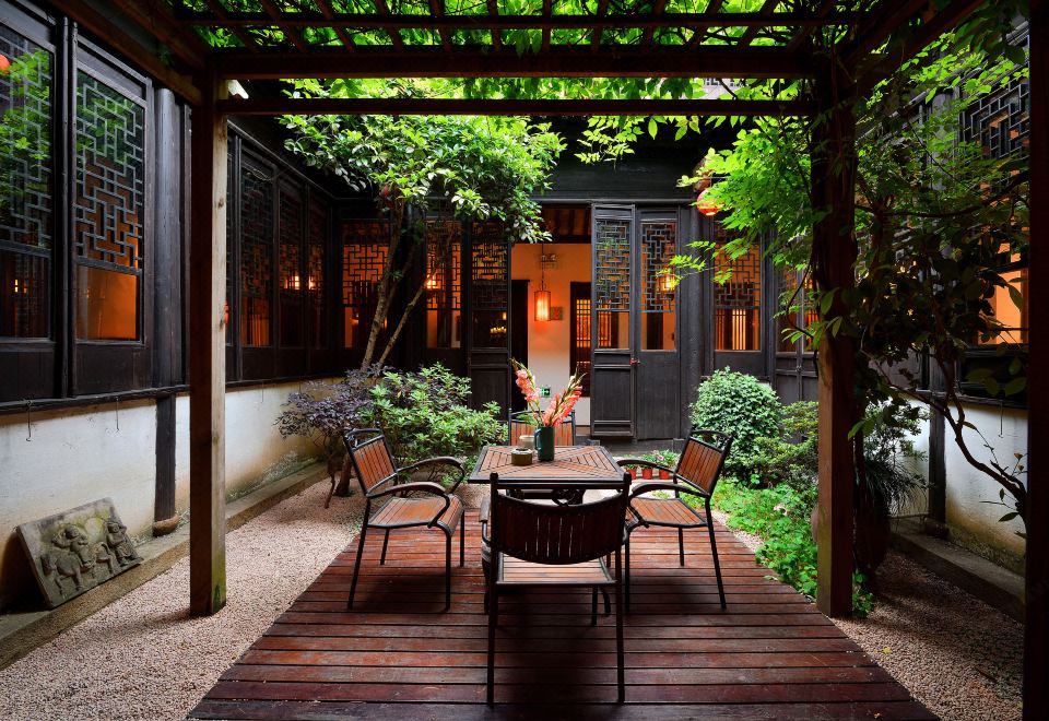 Zhouzhuang Zhenfeng HallHotel Overview