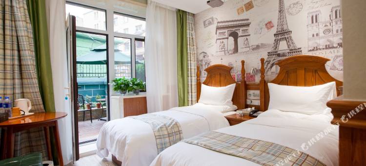 雅客小镇假日酒店(长春火车站新天地购物公园店)图片