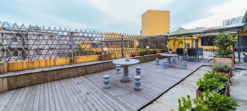 北海大榕树时尚商务酒店图片