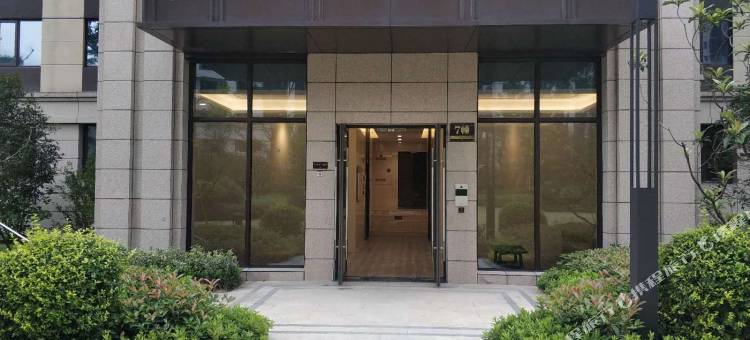 吴加丰公寓日租(耕文路分店)图片