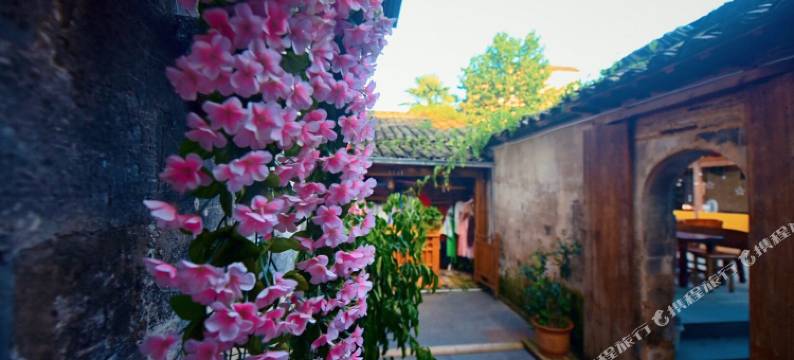 宏村聚八方客栈图片