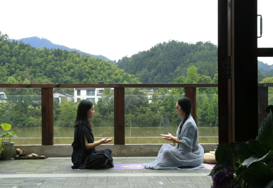 Yuyin Raoliang Fashion Art Design Homestay (Shexian Huizhou Ancient City) Hotel Overview