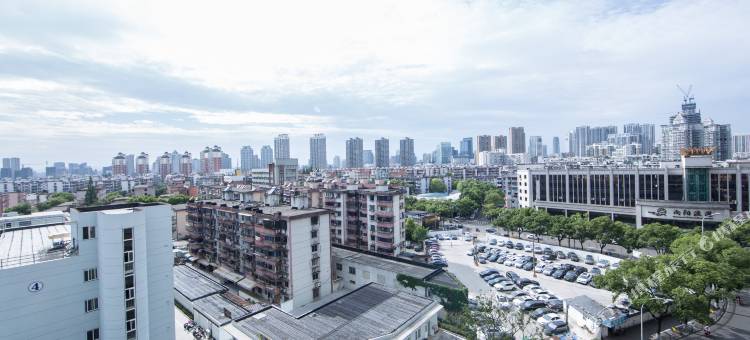 南苑e家精选酒店(宁波天一广场SHOPING彩虹南路店)图片