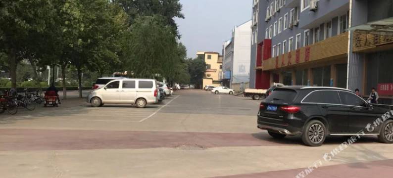 辛集爱人大酒店图片