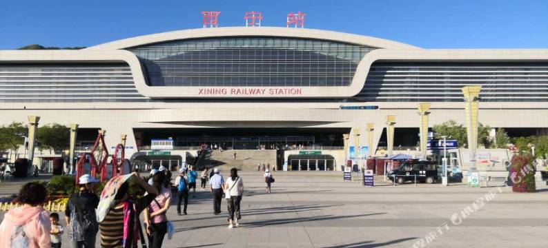 西宁鹤鹏日租房图片