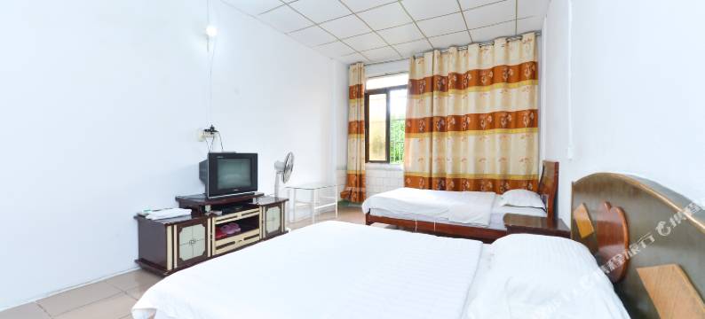 钦州中东招待所(东风市场第一中学店)图片