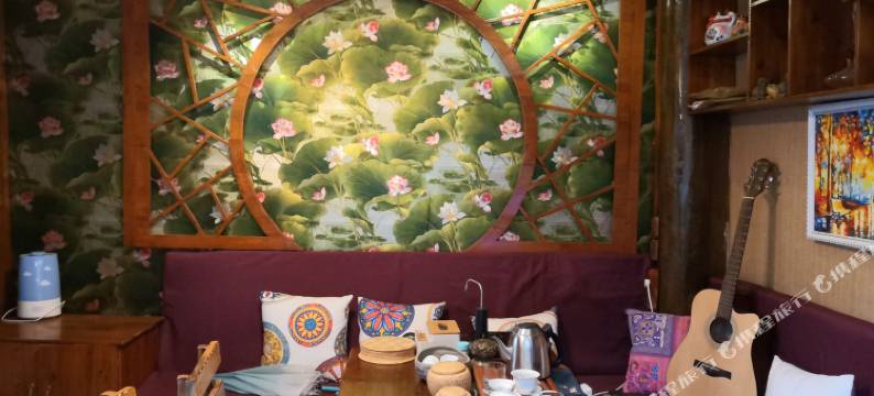 春诵夏弦精品客栈(丽江古城店)图片