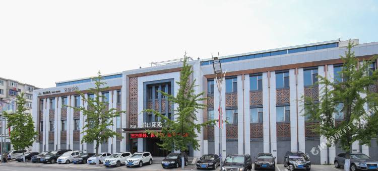 假日阳光酒店(丹东鸭绿江断桥店)图片