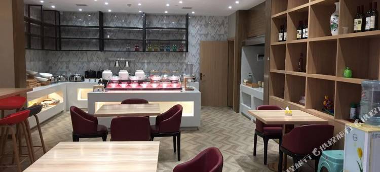 柏曼酒店(石首湘鄂农贸城店)图片