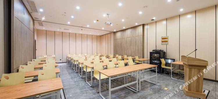 汉庭优佳酒店(南通火车站万象城店)图片