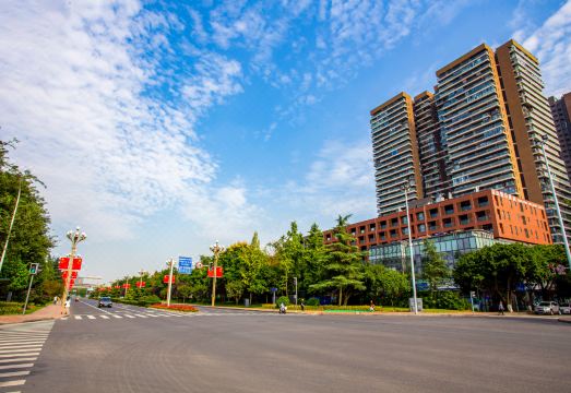 Jingsun Holiday Hotel Hotel Overview