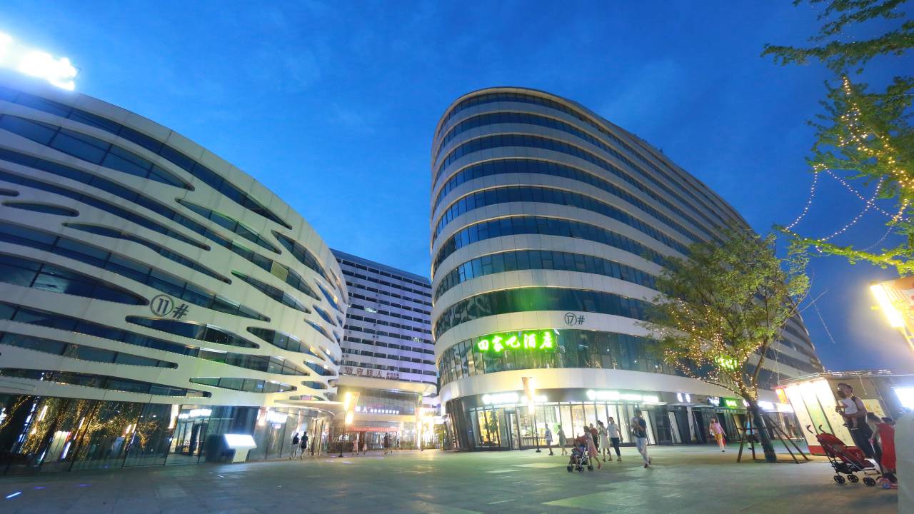 酒店地图      南阳tide·潮汐酒店位于南阳市地标建筑建业凯旋广场