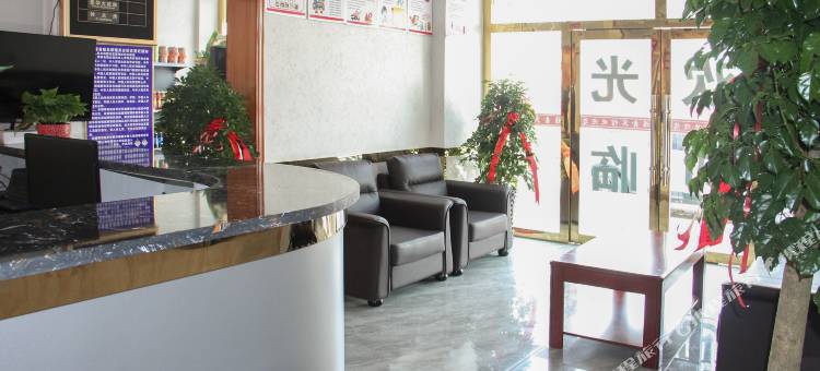 格尔木雅鑫宾馆(格尔木火车站店)图片