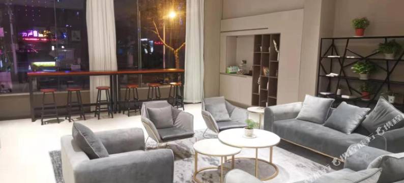 宝应金鹰大酒店(叶挺路店)图片