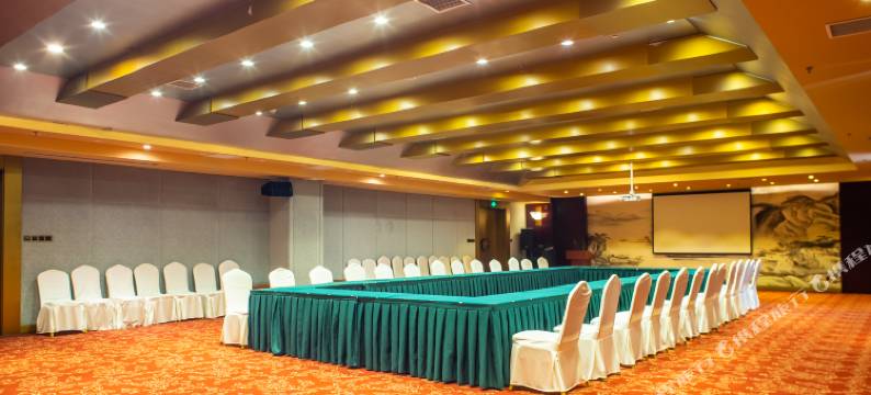 梁山水浒大酒店图片