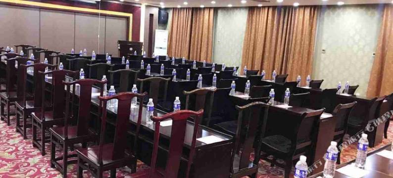 襄城名仕大酒店图片