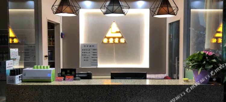 隆丰宾馆(乌鲁木齐医学院师大附中店)图片