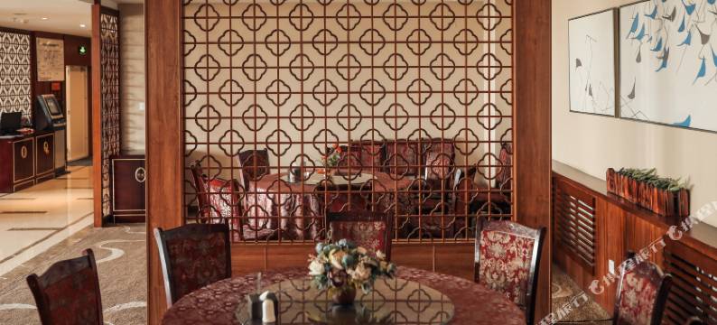 呼伦贝尔颐和温泉酒店图片