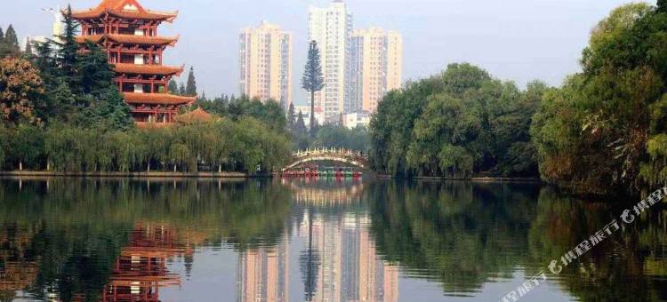 致馨栀子花开酒店(荆州中医院红星路店)图片