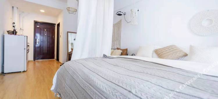 新密浅浅公寓图片