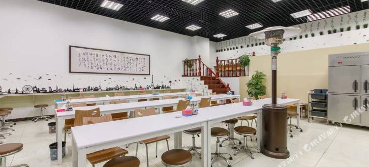 瑞卡城市公寓(济南奥体中心店)图片