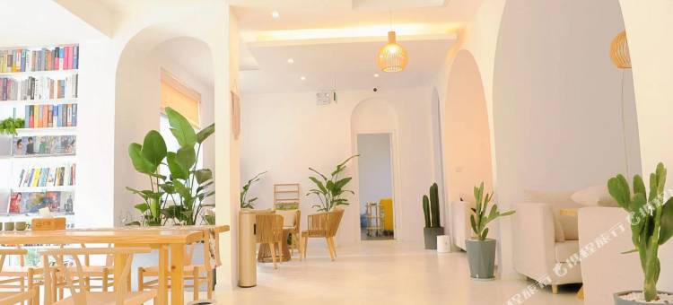 广汉忆宿智能酒店图片