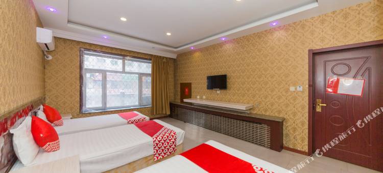 OYO鹤岗爱之旅宾馆图片