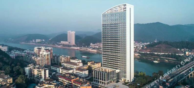 力雅广场酒店(桐庐富春江店)图片