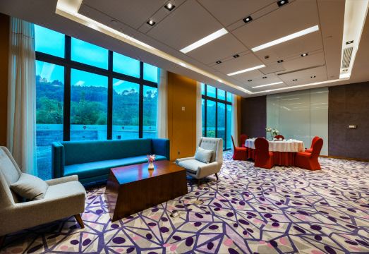 Libo Xiaoqikong Kew Green Hotel Hotel Overview