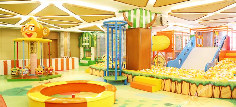 涞源白桦林温泉谷酒店图片