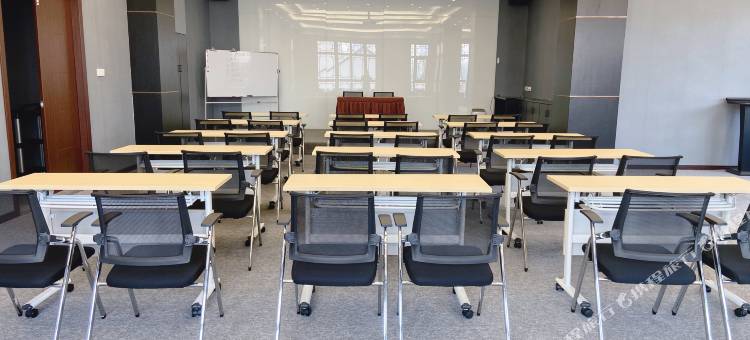 海宁皮革城南关厢亚朵酒店图片