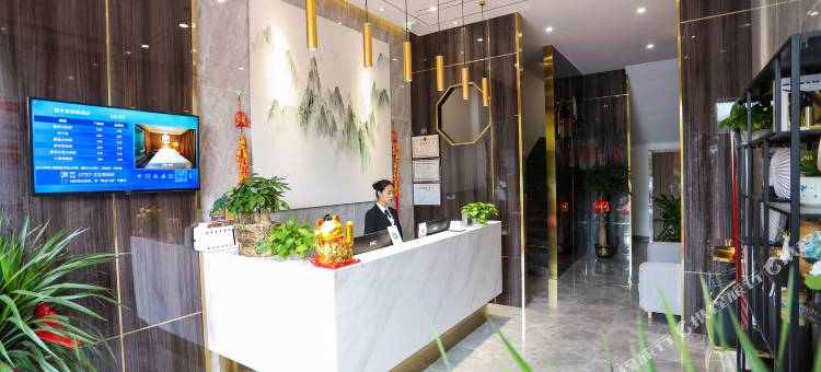 信丰蜂巢假日酒店图片