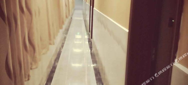 鑫阁酒店(西双版纳勐腊雨林大道店)图片