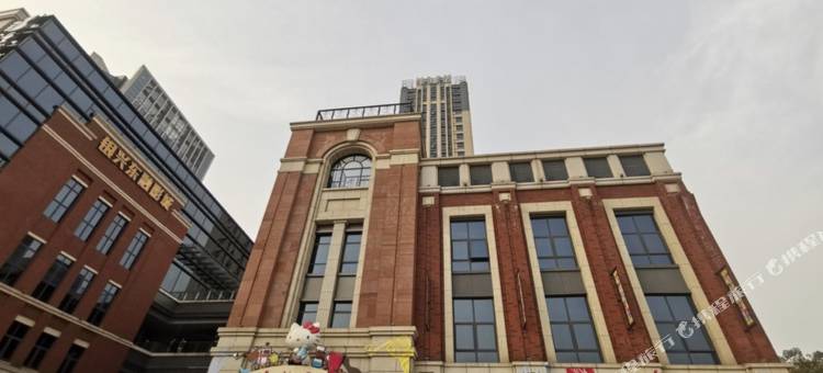樱悦美宿影院公寓(杨家湾地铁口武汉工程大学武昌校区店)图片