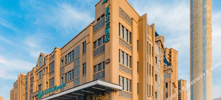 白玉兰酒店(泰安高铁站泮河公园店)图片