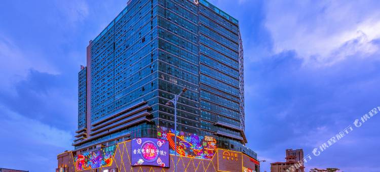 窝趣服务式公寓(佛山湾华地铁站天虹中心店)图片