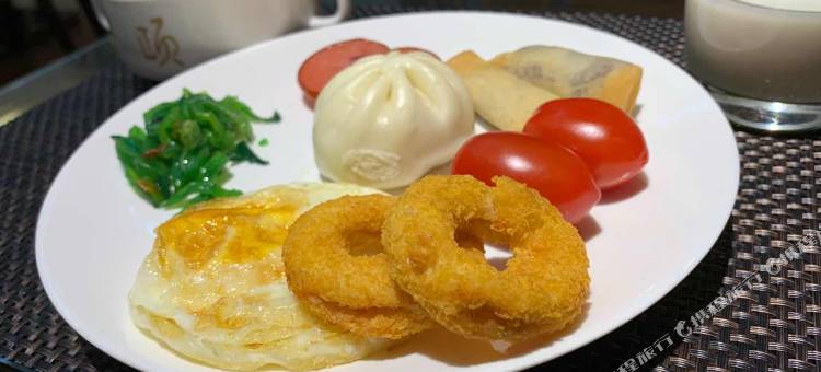 和颐至格酒店(西宁海湖新区万达广场店)图片