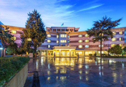 Huajiang Hotel Hotel Overview