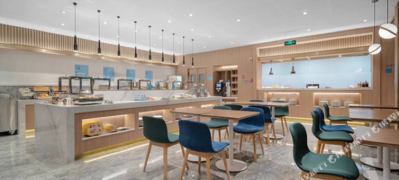 上海金桥中心智选假日酒店图片