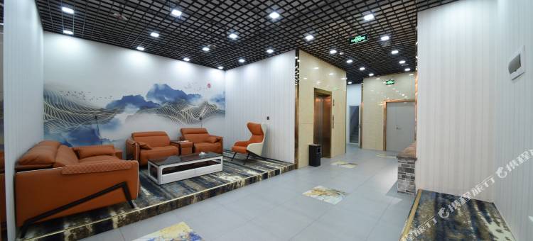 都市118酒店(赤峰高铁站店)图片