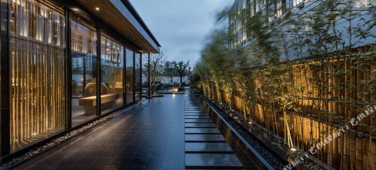 上海世博中心耀华路亚朵酒店图片