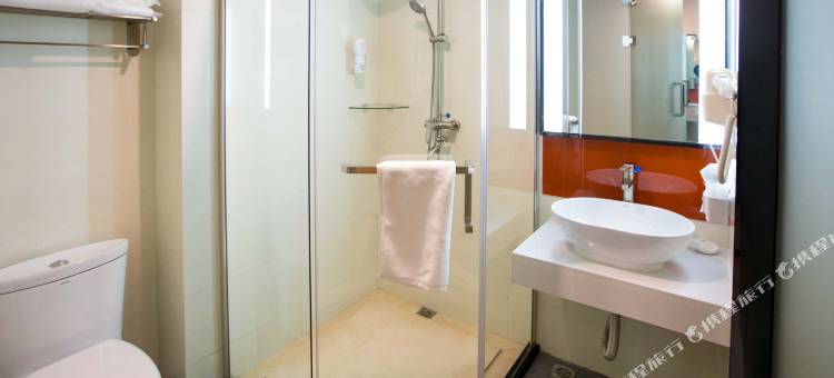 7天优品酒店(唐山丰南双湖锦苑店)图片