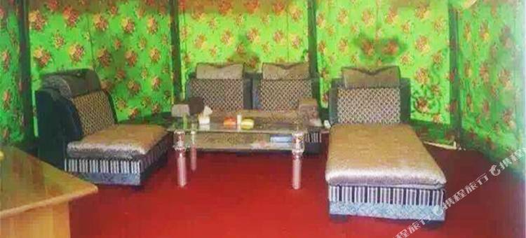 青海湖天边牧人帐篷宾馆图片